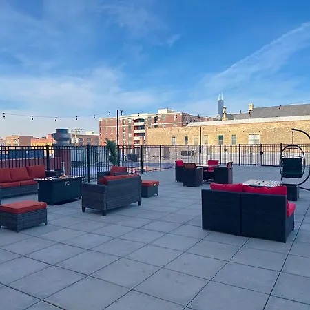 Luxury 6Br Loft Suite Perfect For 12 Guests With Skyline Views, Optional Parking And Gym Access Near Mccormick Place And Soldier Field