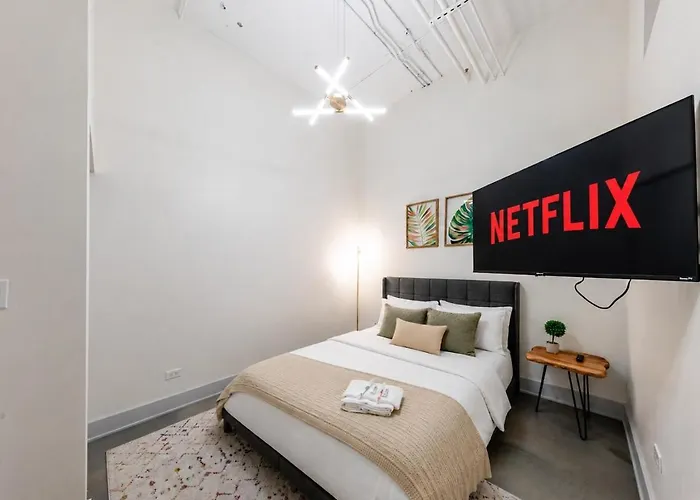 Luxury 6br Loft Perfect For 12 Guests With Skyline Views, Optional Parking And Gym Access Near Mccormick Place And Soldier Field Apartamento *